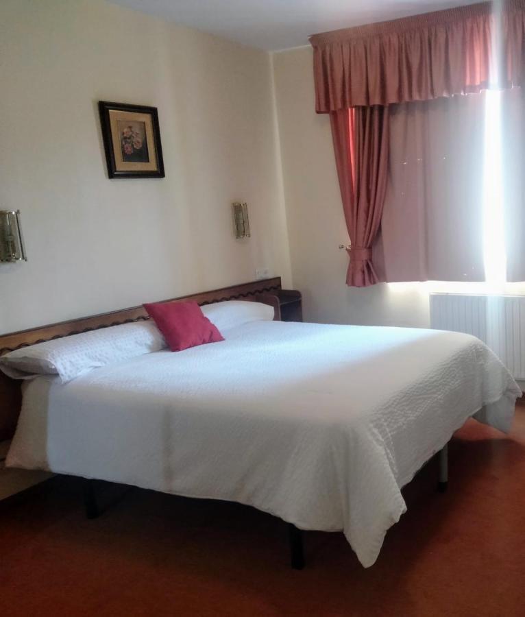 Casa De Mama Hotel Santiago de Compostela Ngoại thất bức ảnh